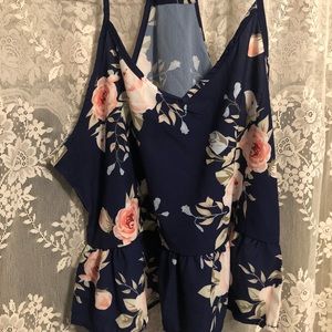 ⭕️ 3 for 15$⭕️ Flower tank top